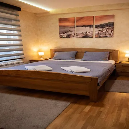 Dnd Sa Garazom Apartment *