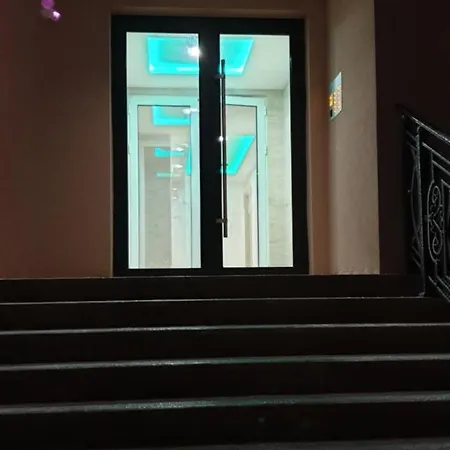 アパート Dnd Sa Garazom ズラティボール