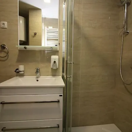Dnd Sa Garazom Apartment *