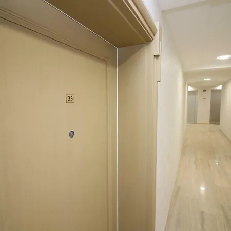 Dnd Sa Garazom アパート ズラティボール