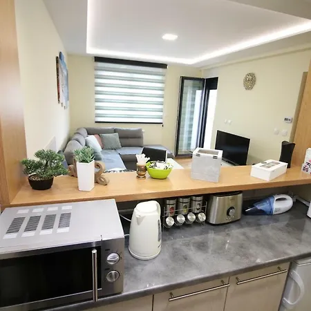 Dnd Sa Garazom ズラティボール