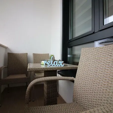 Dnd Sa Garazom Apartment