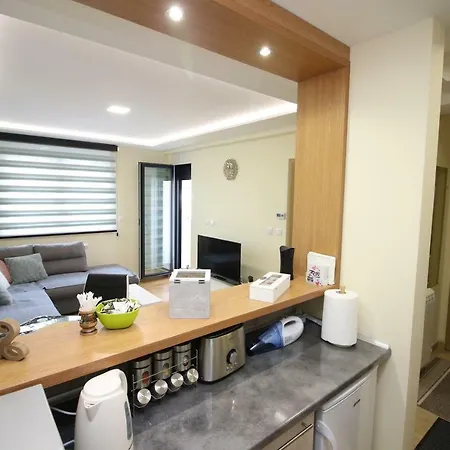 Dnd Sa Garazom アパート *