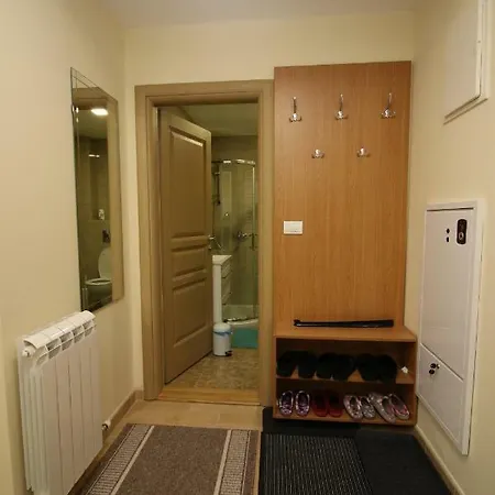 Apartment Dnd Sa Garazom *